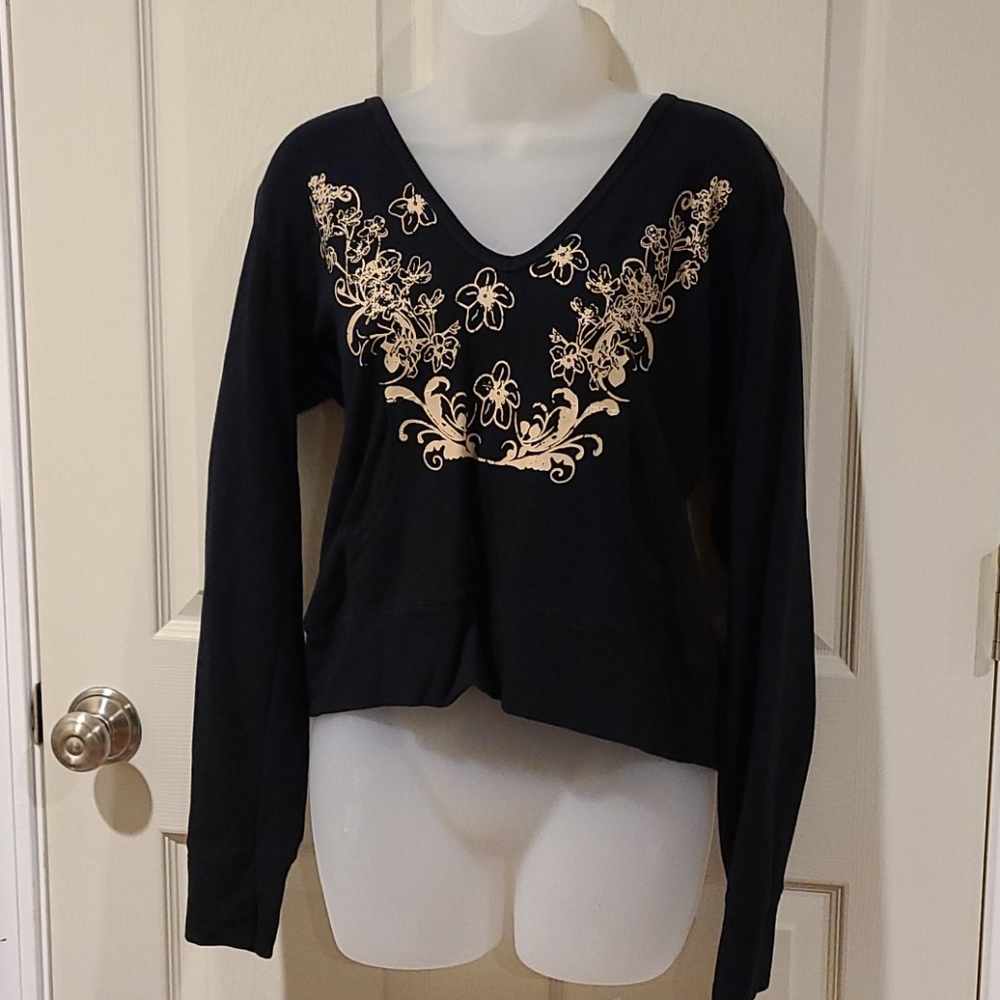 Cute sweater top